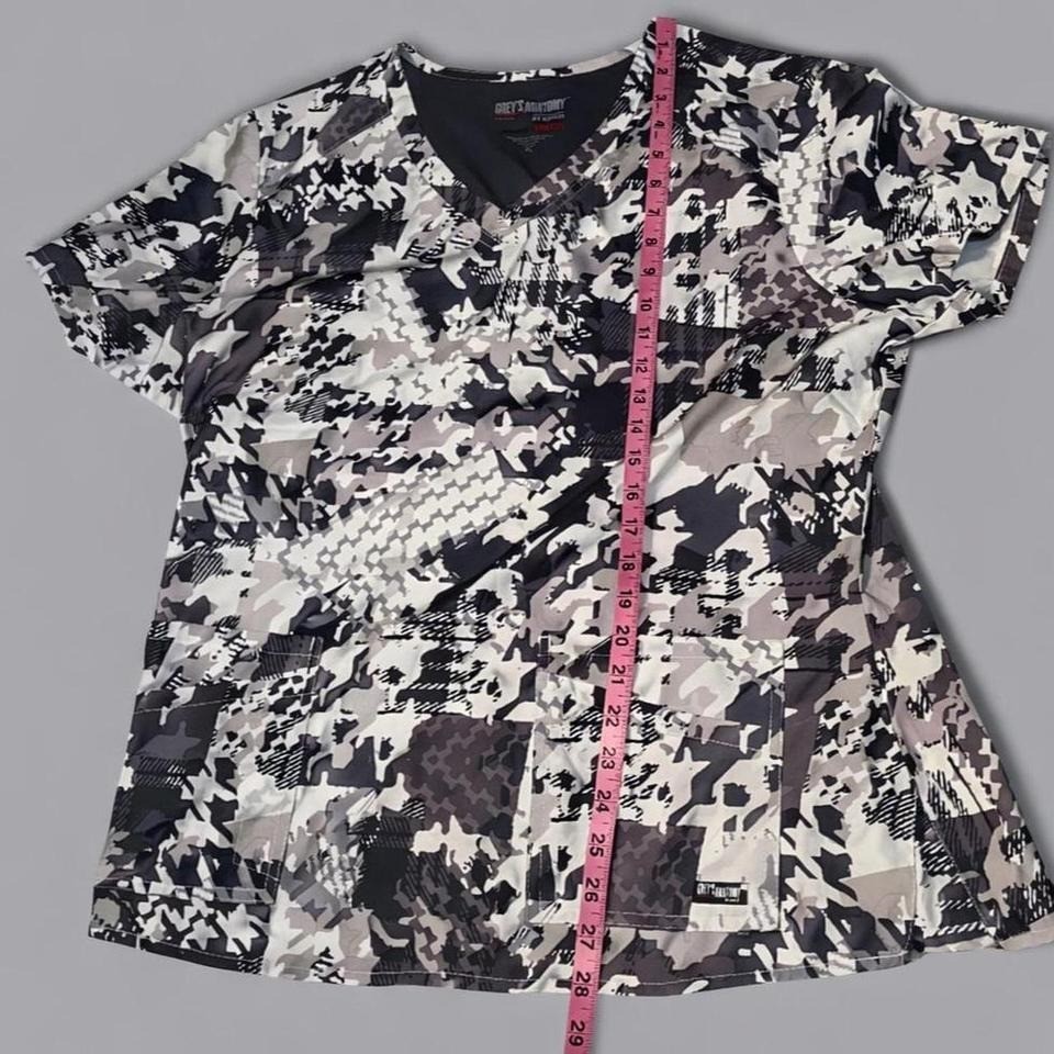 Greys Anatomy XL Nurse Scrub Top Camo Military Gorpcore Utility Sporty Aesthetic