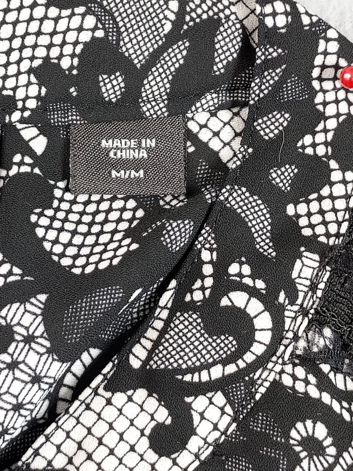 Covington Women Shirt Top M Black White Floral Button Up Lace Detail Casual