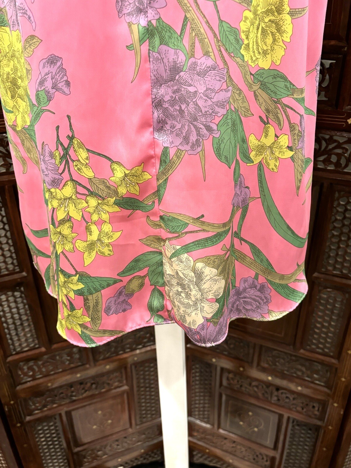 ANTHROPOLOGIE ARTSY FLORAL TOP L RUFFLE FEMININE COQUETTE SATIN *NO TASSELS*
