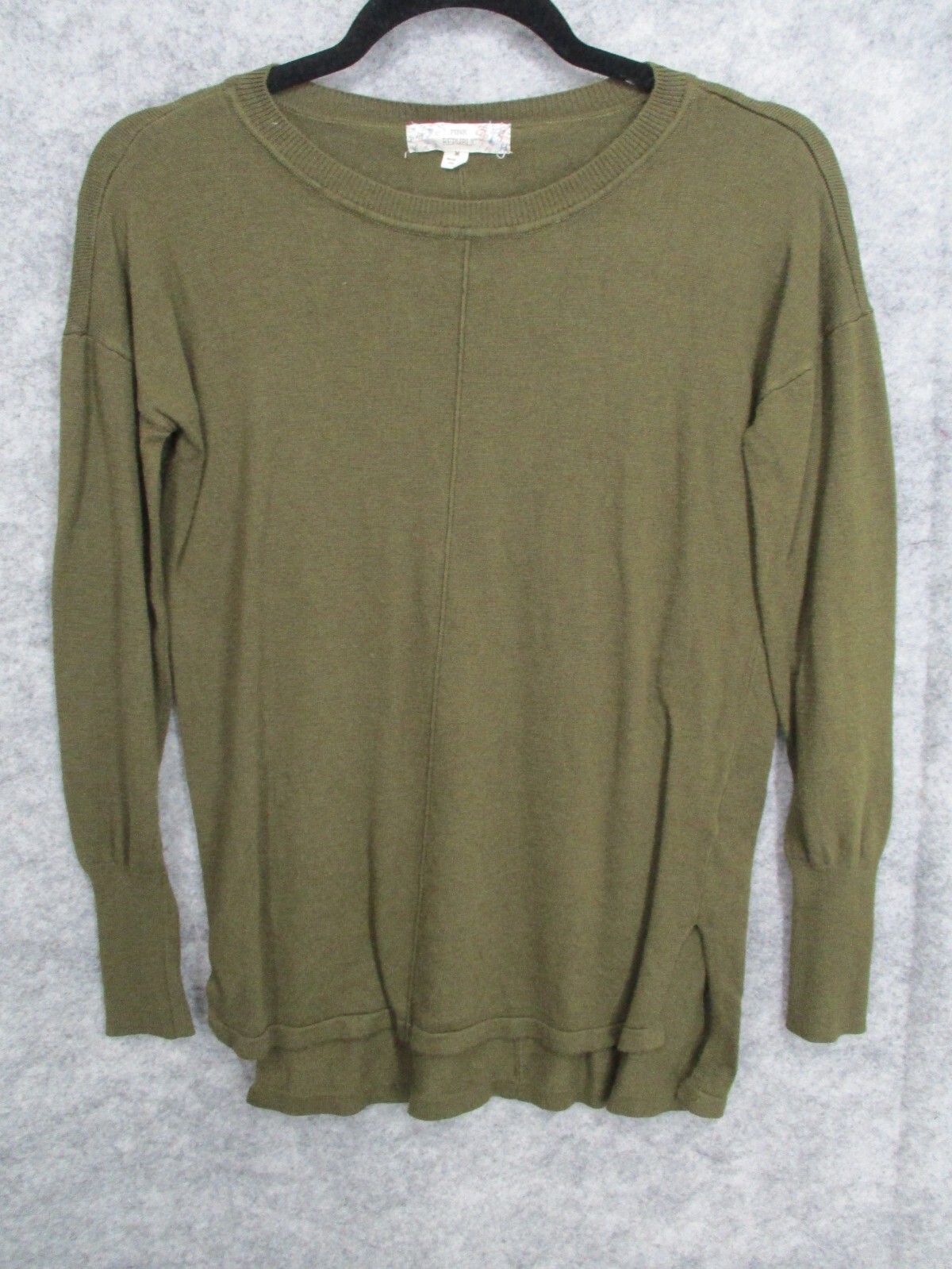 Pink Republic Women’s Top Medium Flowy Ribbed Crew Neck High Low Hem Green