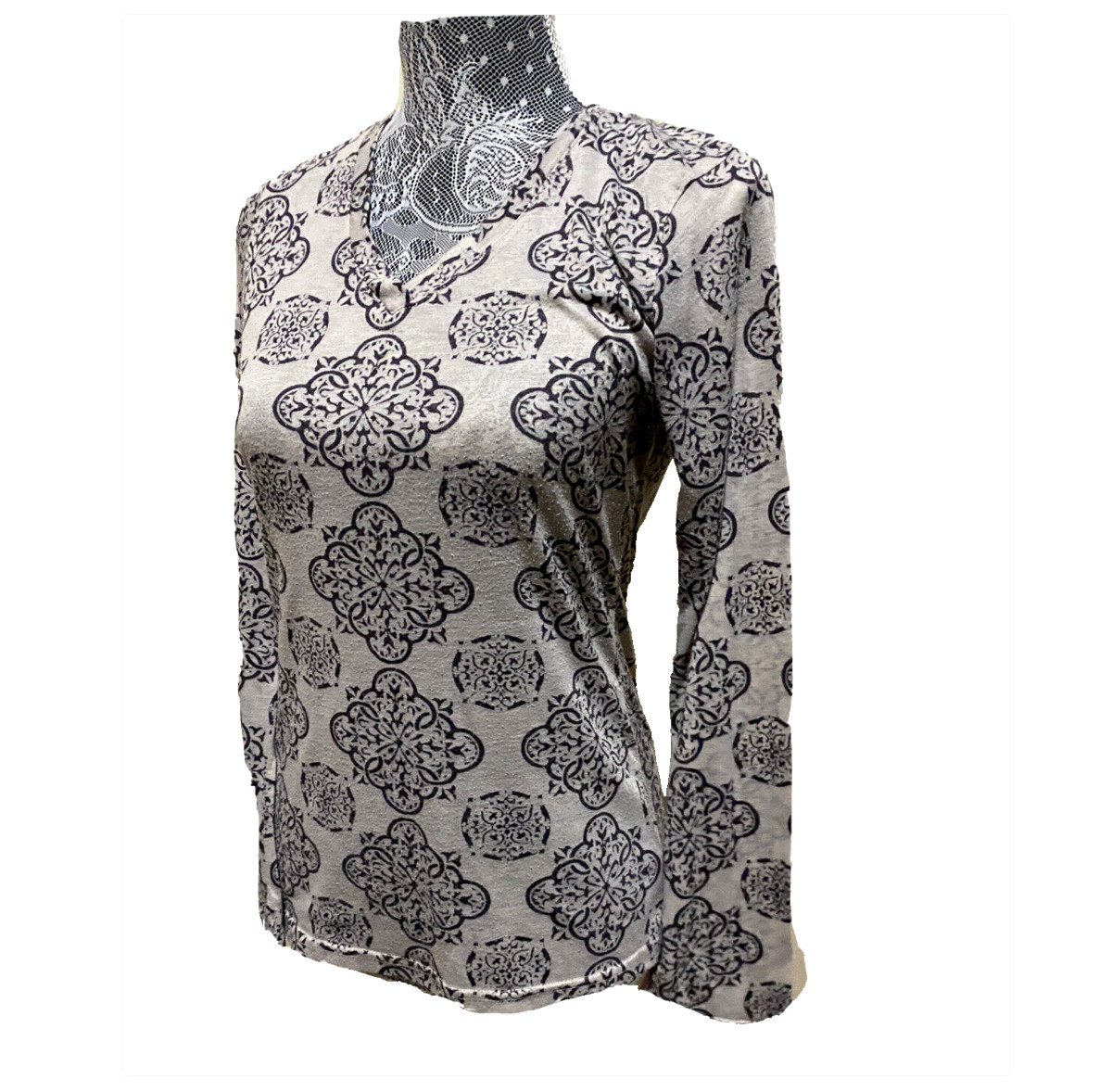 Marika Balance Collection Womens M Gray Medallion Print Long Sleeve Stretch Yoga