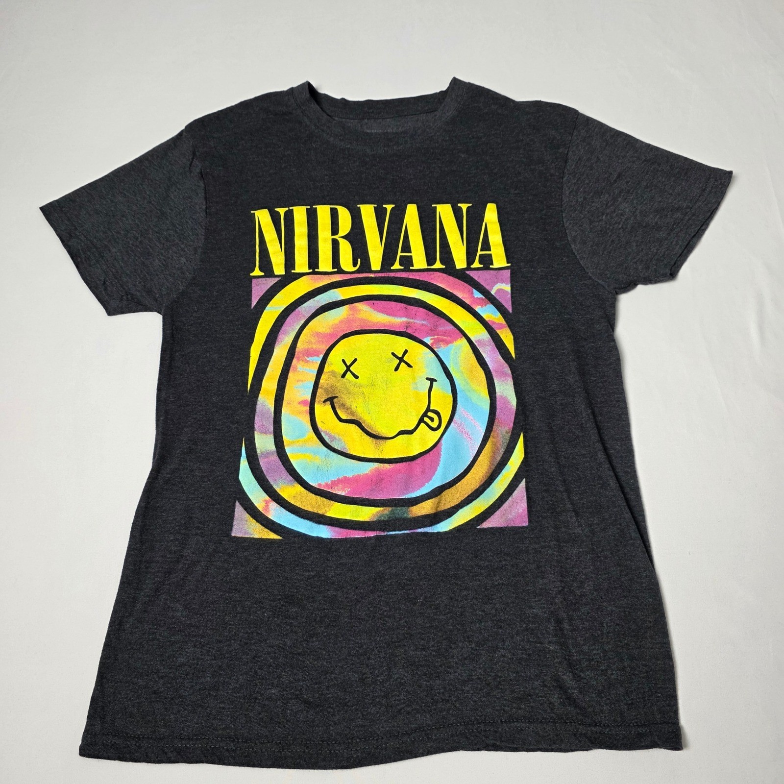 Nirvana Graphic T-Shirt Women M Charcoal Grey Smiley Face Band Tee 90s Grunge