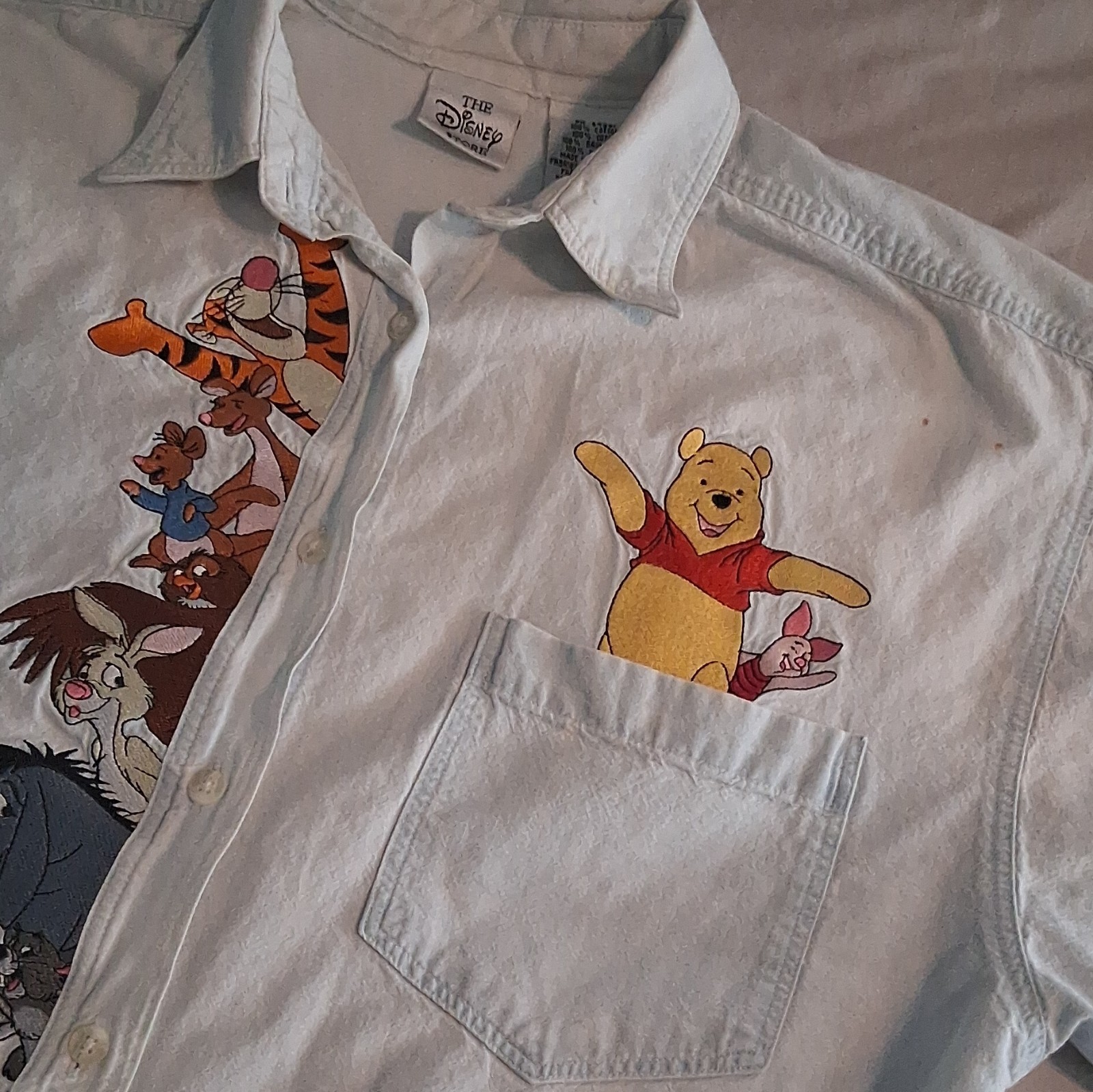 VTG The Disney Store Pooh & Friends Embroidered Denim Button Front Shirt Medium