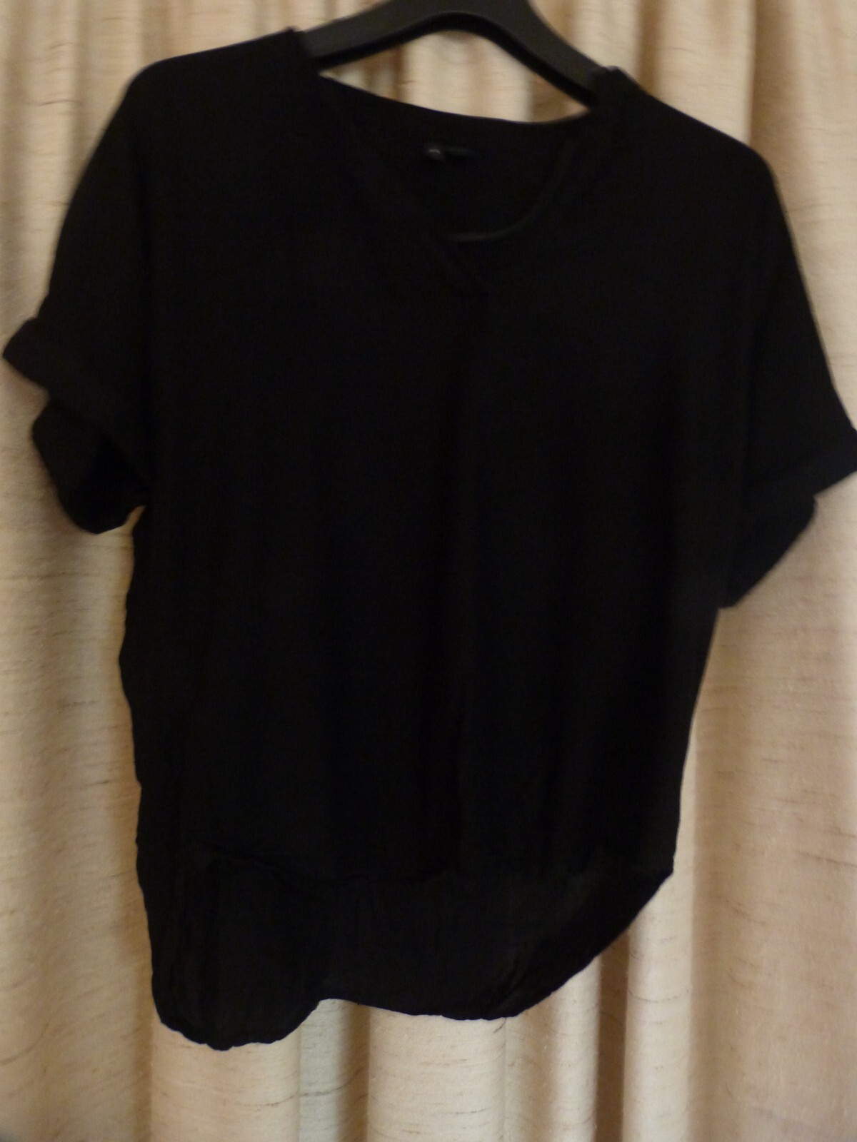 Ladies VERA MODA Shirt Size L Black V Neck (Measurements In Description)