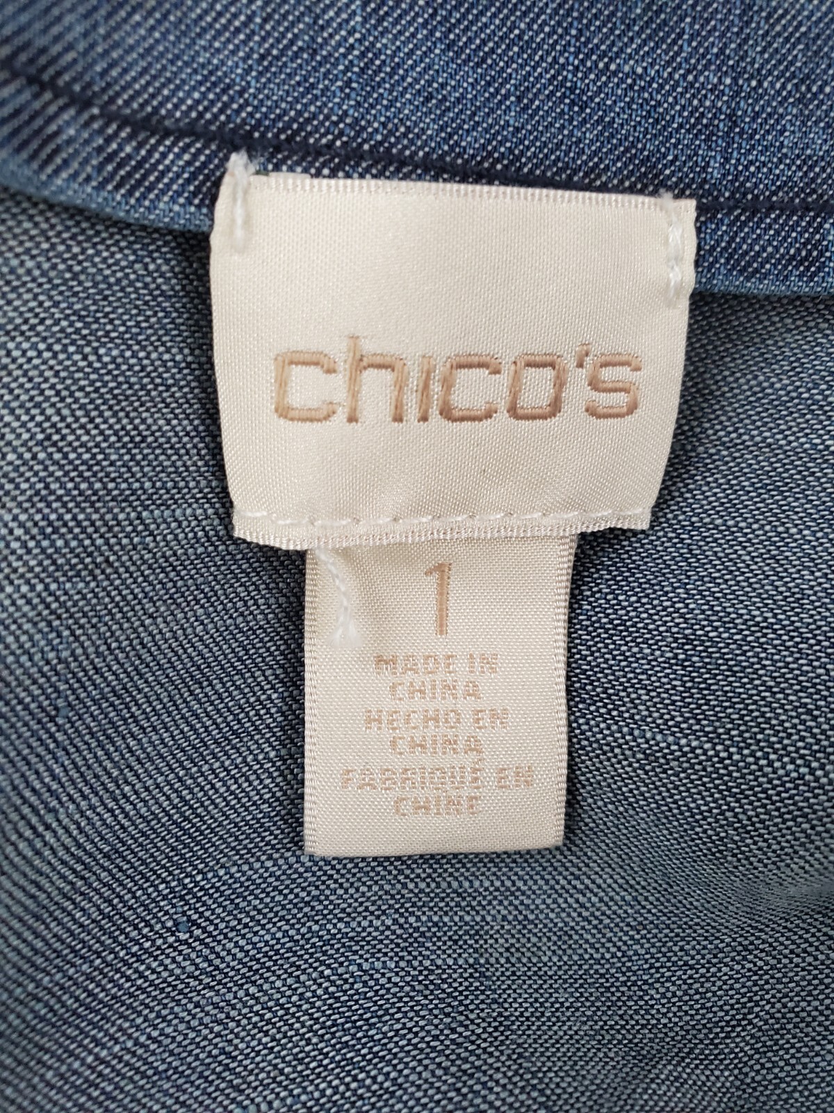 Chico’s Chambray Denim Off Shoulder Linen/Lyocell Elastic Cuff Top Size 1 Medium