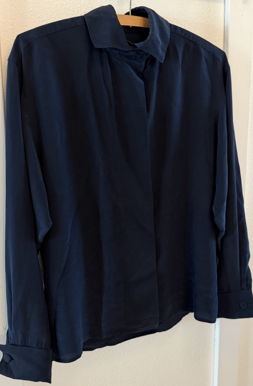 Vintage Linda Allard for Ellen Tracy 100% Silk Blouse Size 2 Navy Embroidered