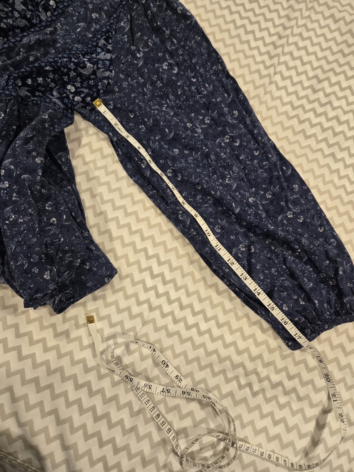 Old Navy Women’s L Tall Blue Floral V-Neck Long Sleeve Button Front Blouse
