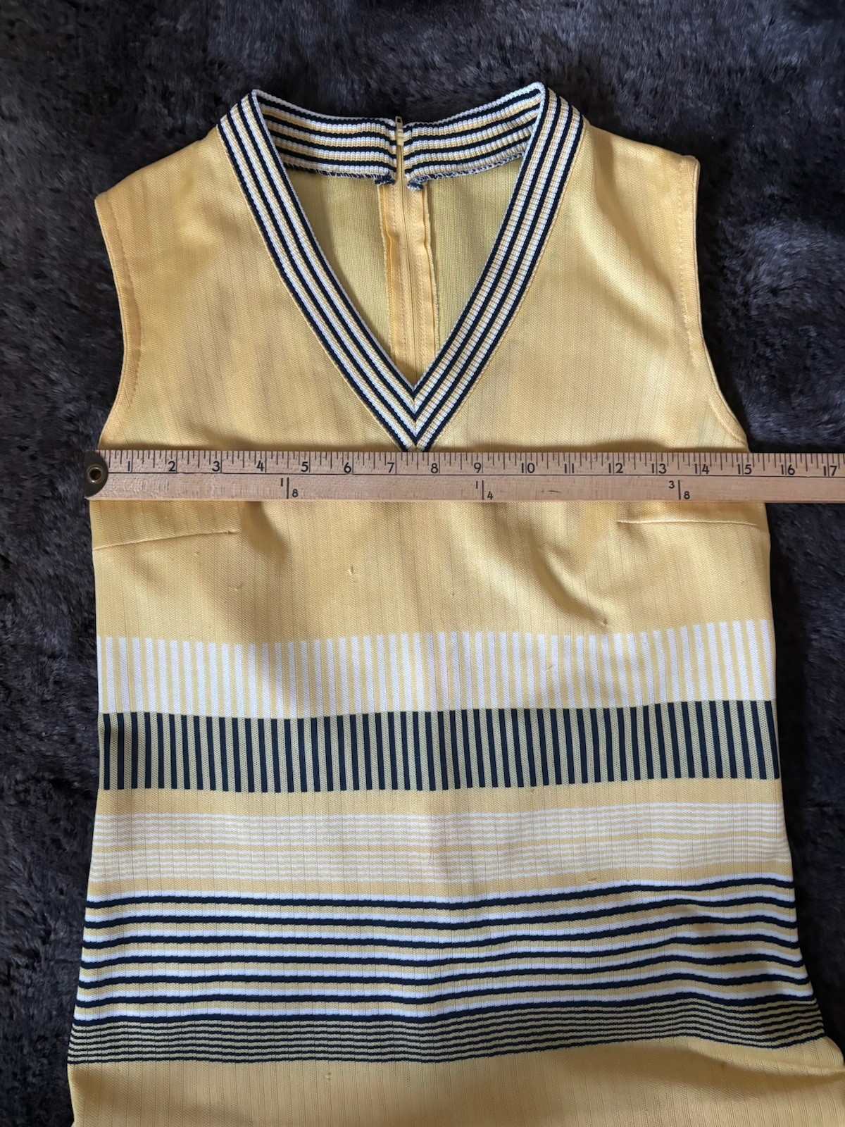 Vtg Mod Striped Shirt Womens Small/Med Yellow Blk Sleeveless V-NeckKnit 60s 70s