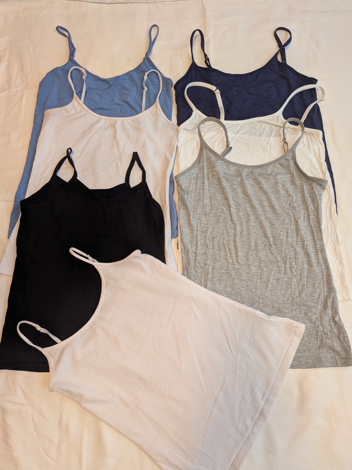 lot of 7 tank tops mixed brands small