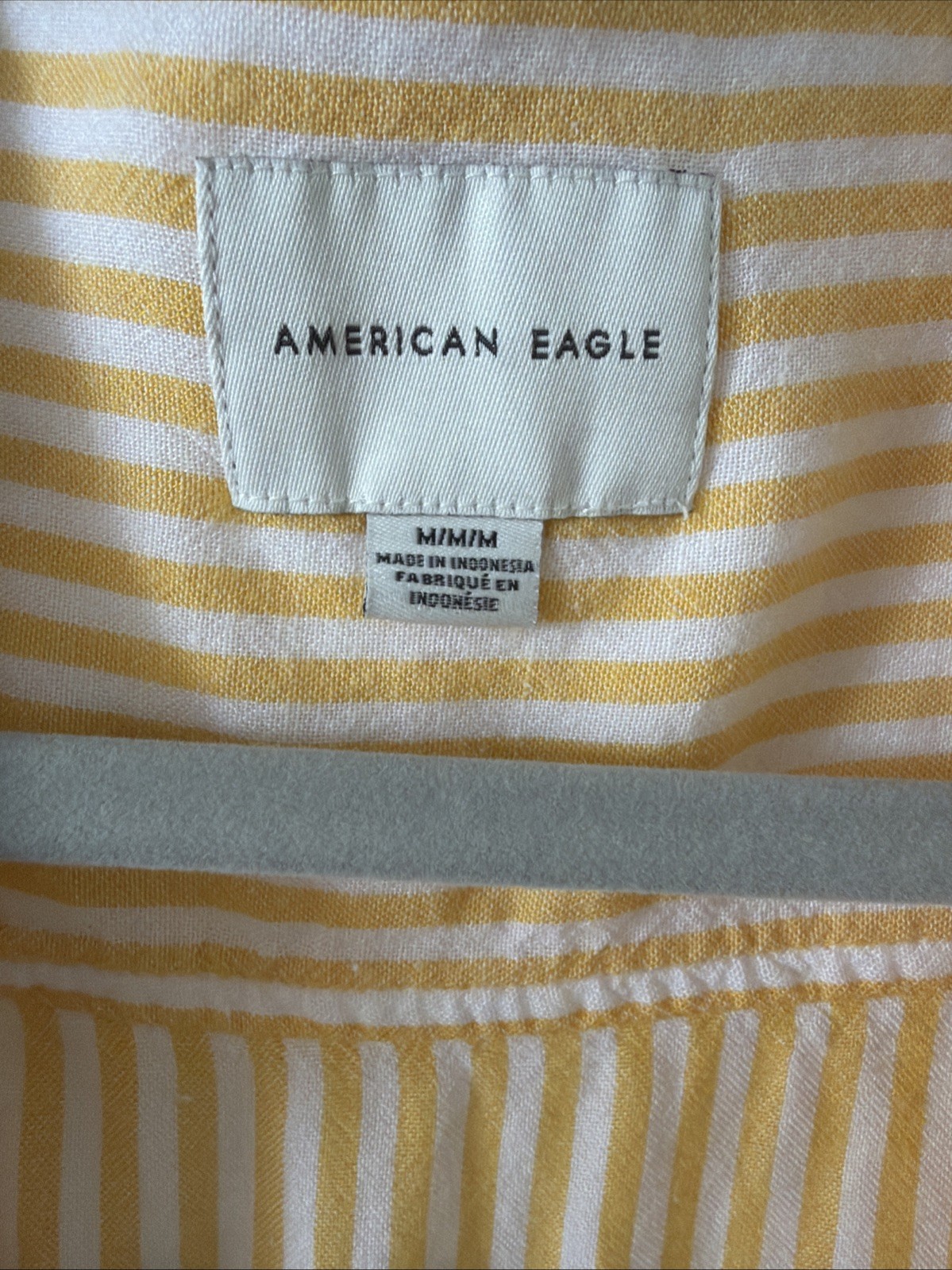 American Eagle Women’s Size Medium Yellow And White Striped Button Down S/S Top