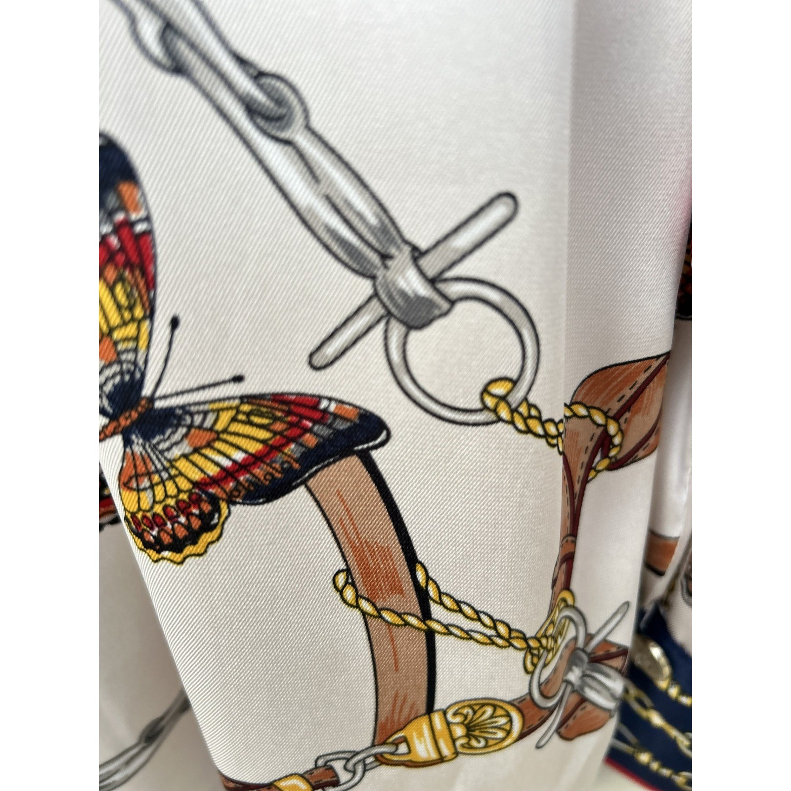 Zara Basic Equestrian Butterfly Chain Print Blouse Cream Satin Long Sleeve M