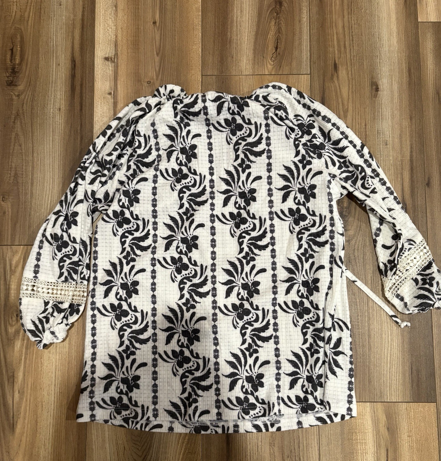 Fred David Women’s Ivory Gray Boho Flowing V-neck Blouse Floral Sz Small