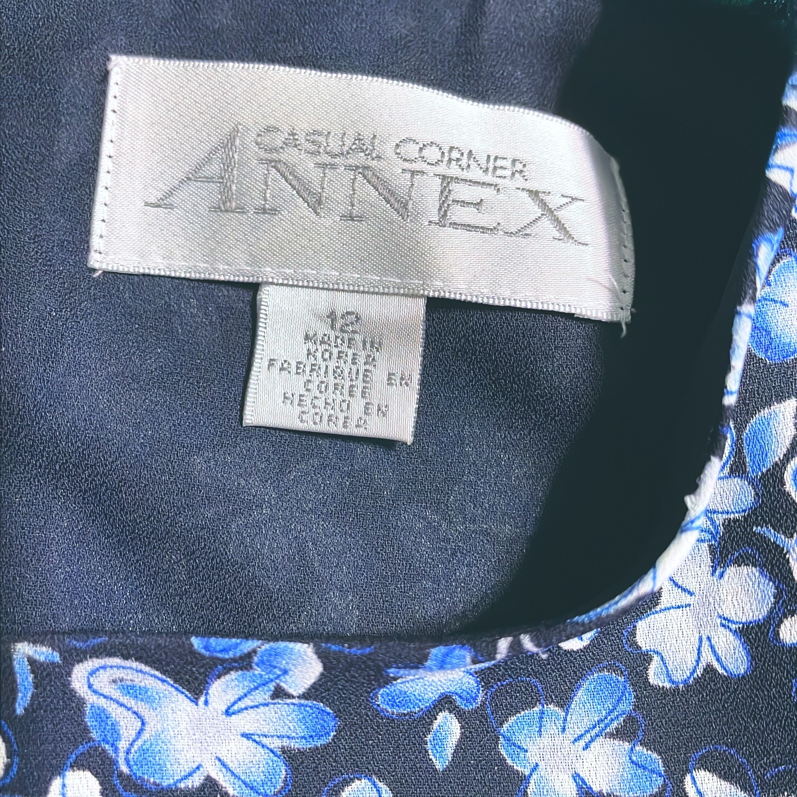 Casual Corner Blue Sleeveless Top Size 12