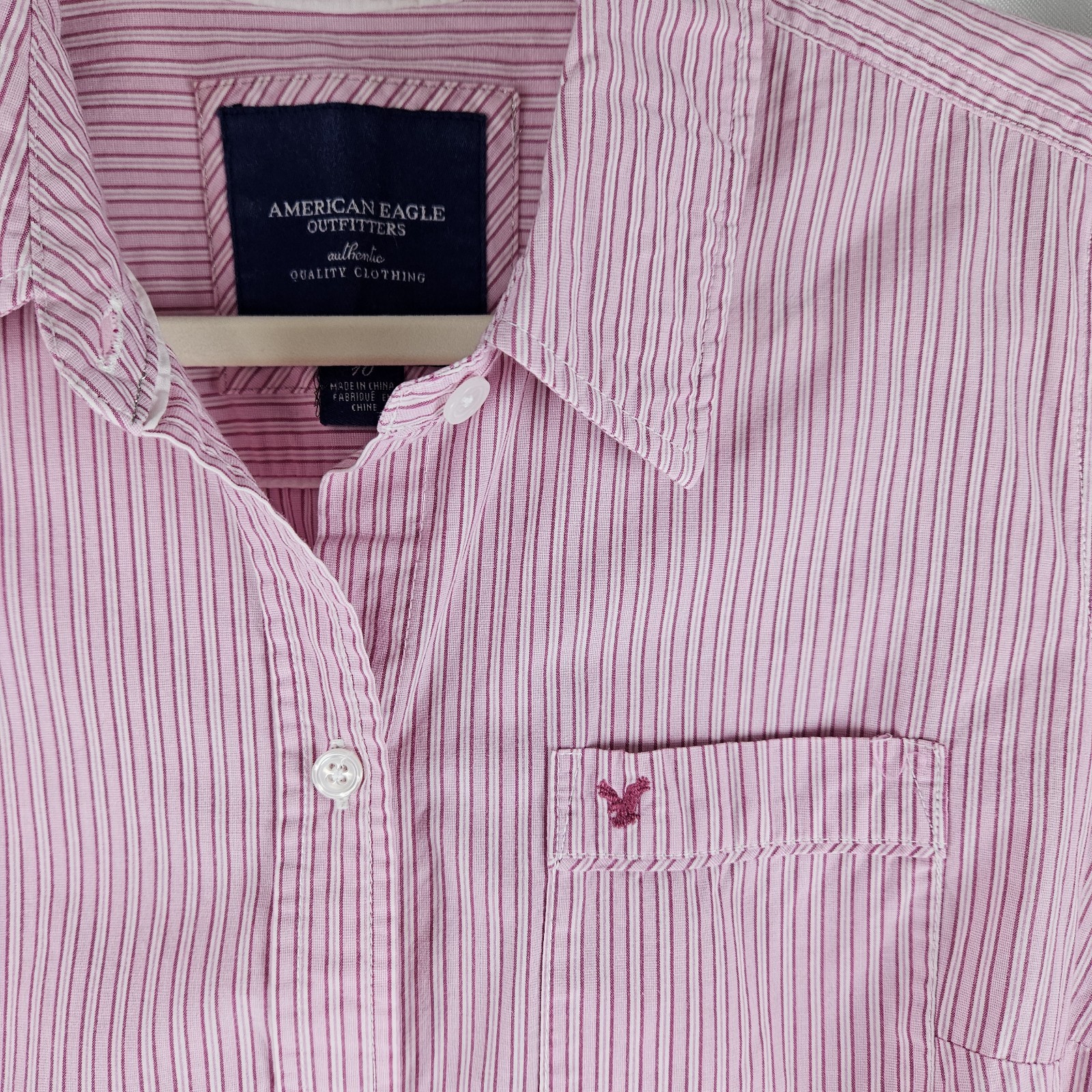 American Eagle Favorite Shirt 100% Cotton Pink White Stripe Button Down Y2K 10