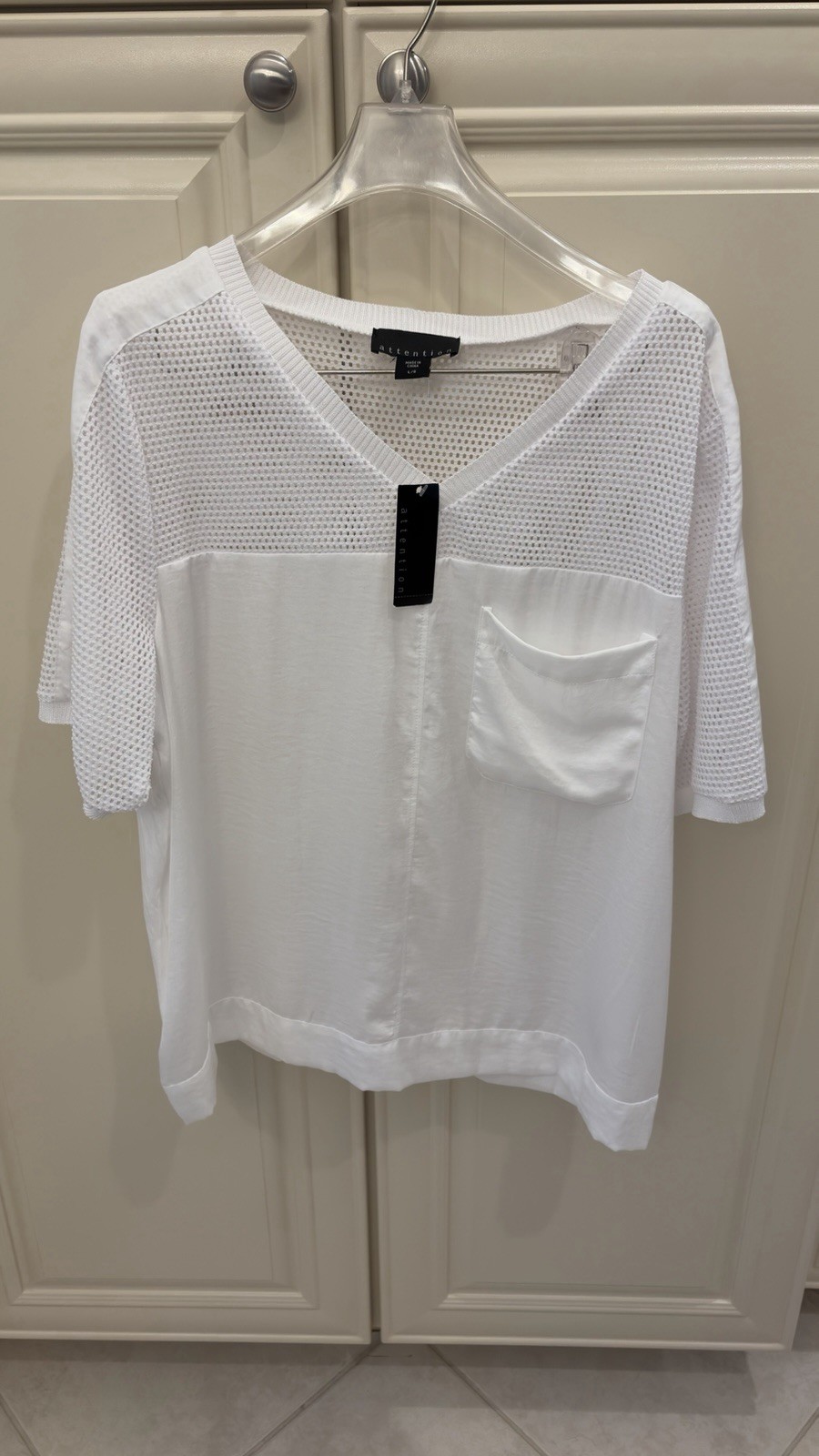 ATTENTION Women’s V-Neck White Sheer Textured Top – NWT – Size L