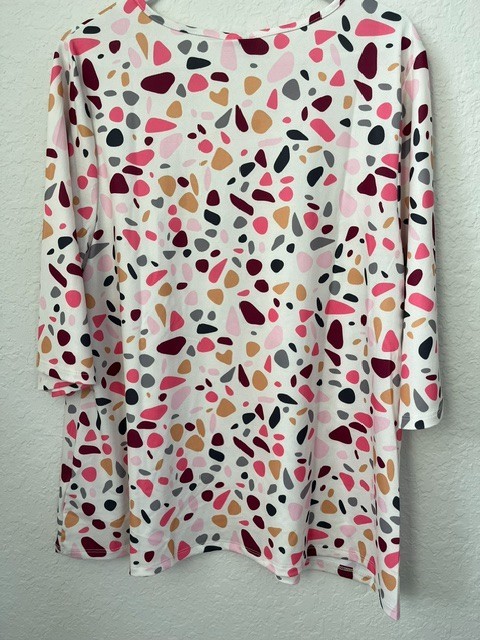 LulaRoe NWTGS Jelly Bean Shirt Sz Lg V neck pullover Poly Blnd Whimsical Stretch