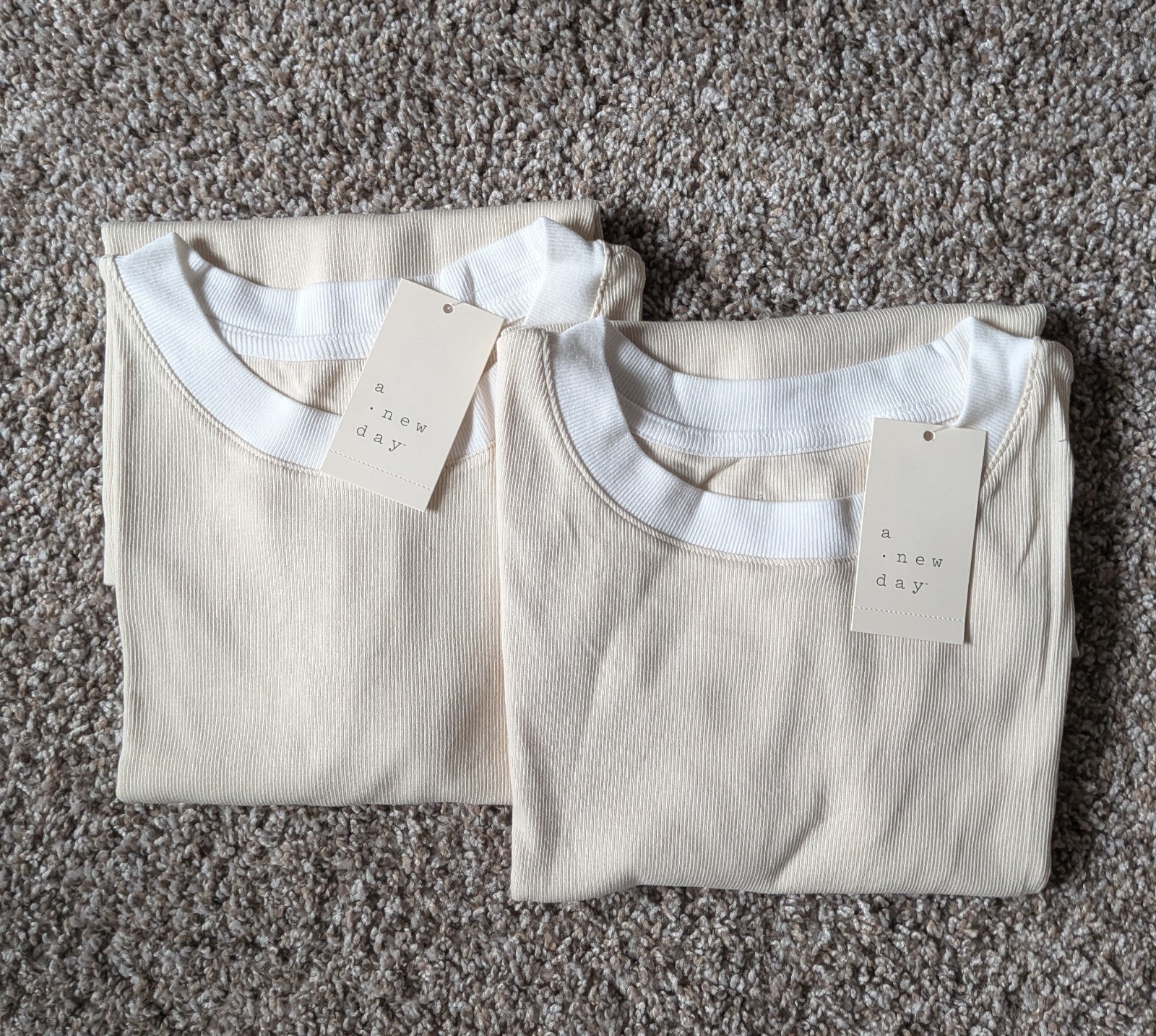 NWT Women’s Knitted Top Large Cream/White Crewneck Pullover Casual Stretchable