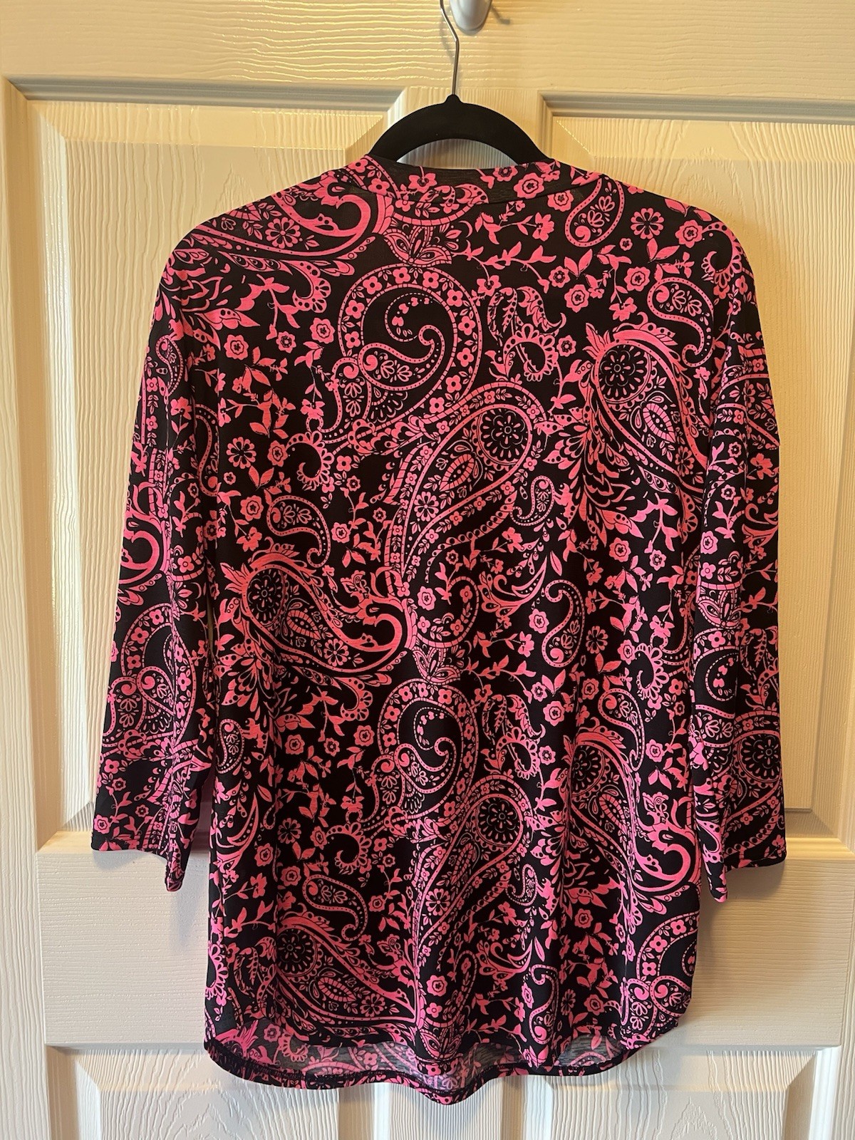 Dear Scarlett Blouse Medium Black Pink Paisley Floral Travel Knit Stretch Top