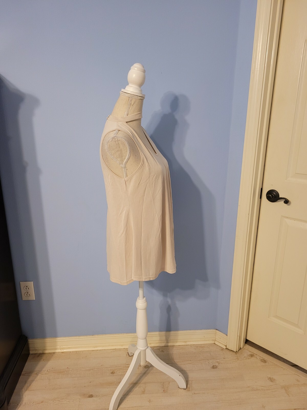 Andree By Unit Size Small Blouse Womens Cream Sleeveless vneck