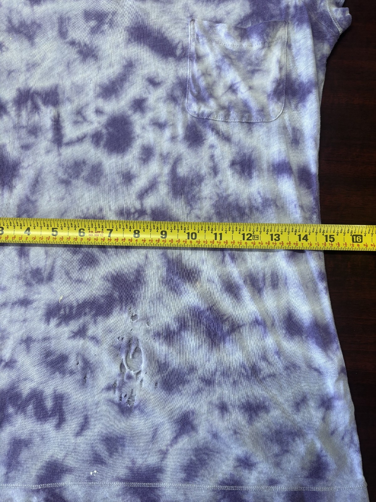 Calvin Klein Jeans Purple Short Sleeved V-Neck Tie Dye T-Shirt Size Small