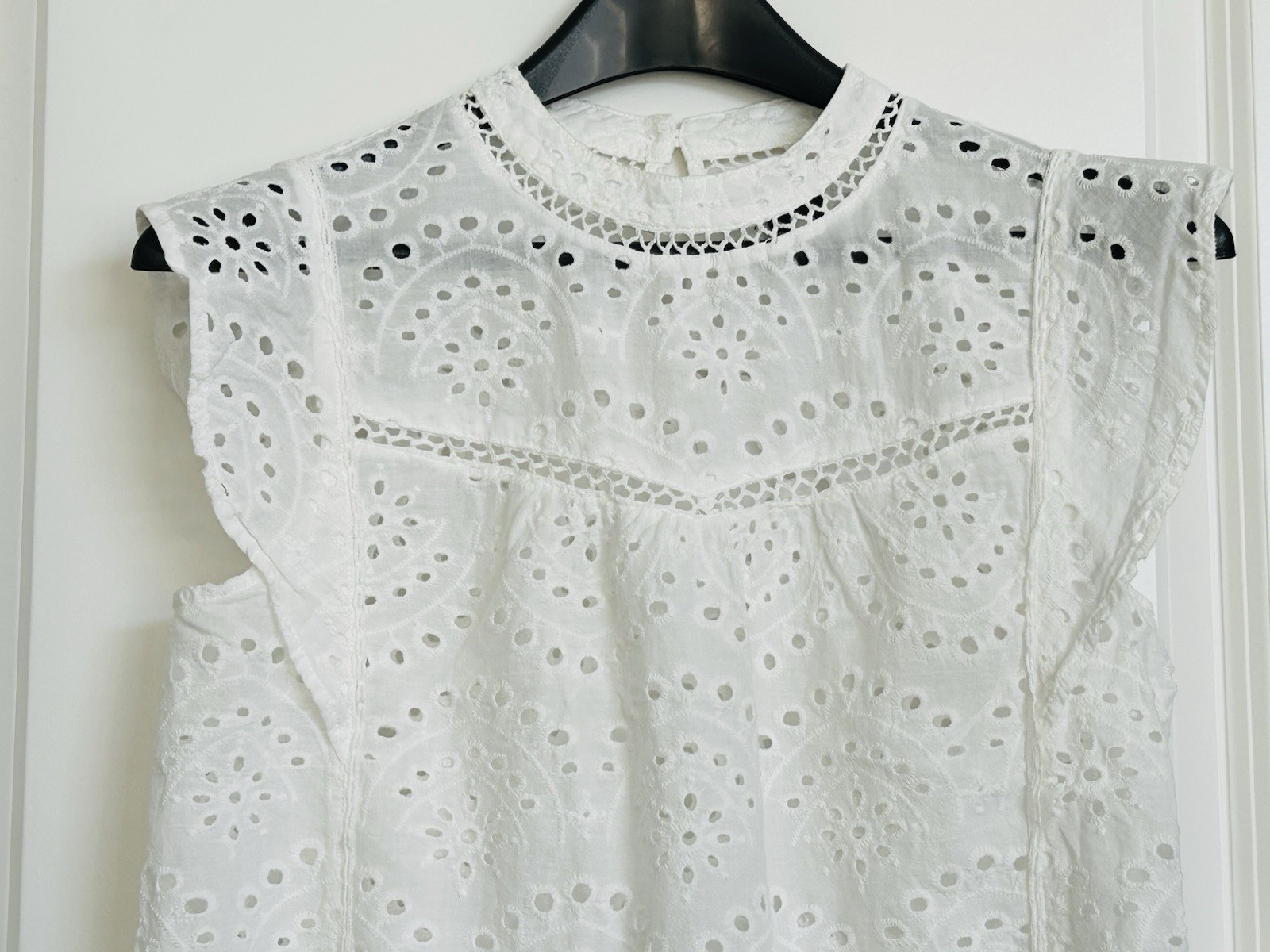 7 FOR ALL MANKIND Bohemian White Eyelet Sleeveless Blouse Size S