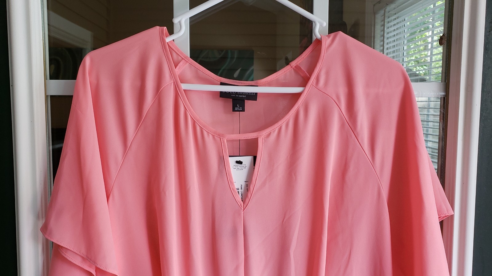 Bold Elements Women’s Peach Keyhole VNeck Tie Front Kimono Top Large Bin1-86