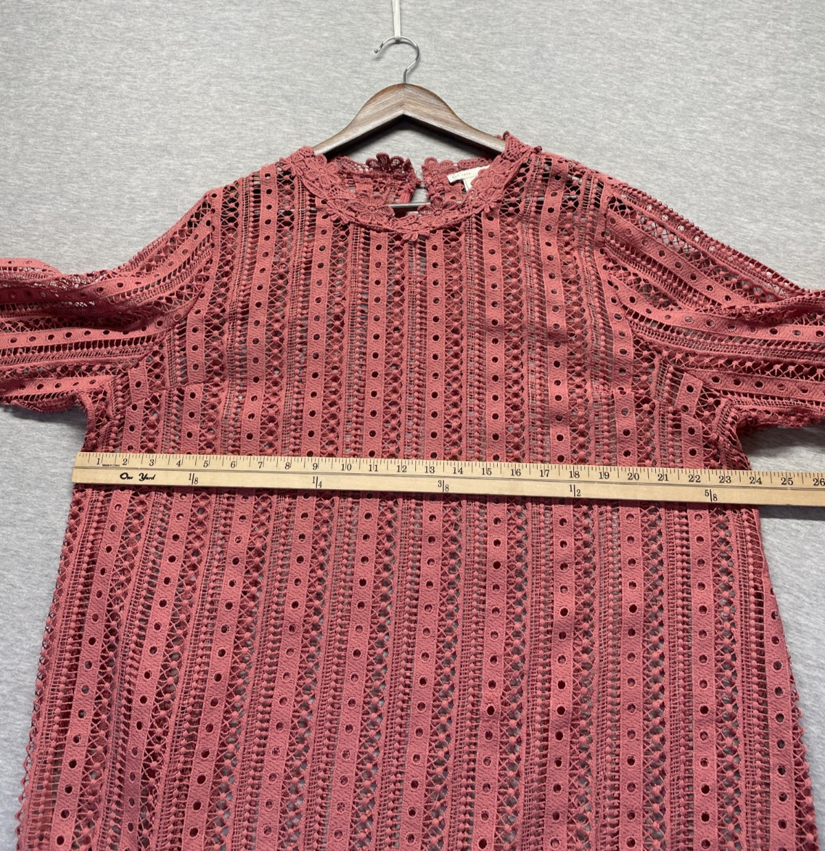 Womens Sheer Top XL Dusty Rose Vertical Striped Intricate Lace Trim Lightweight