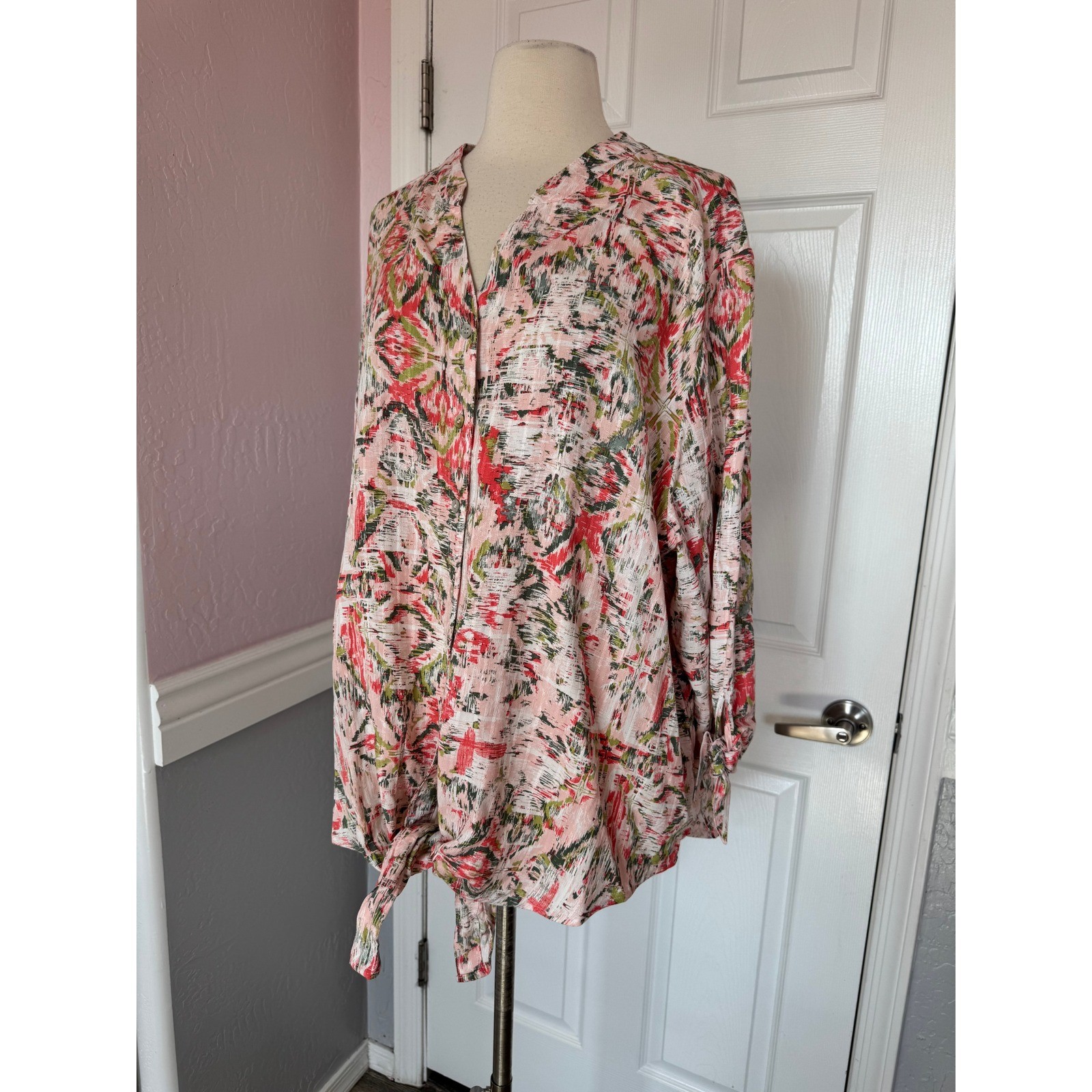 Allison Daley Woman Pink Green Abstract Ikat Tie Front Button Blouse Plus 3X