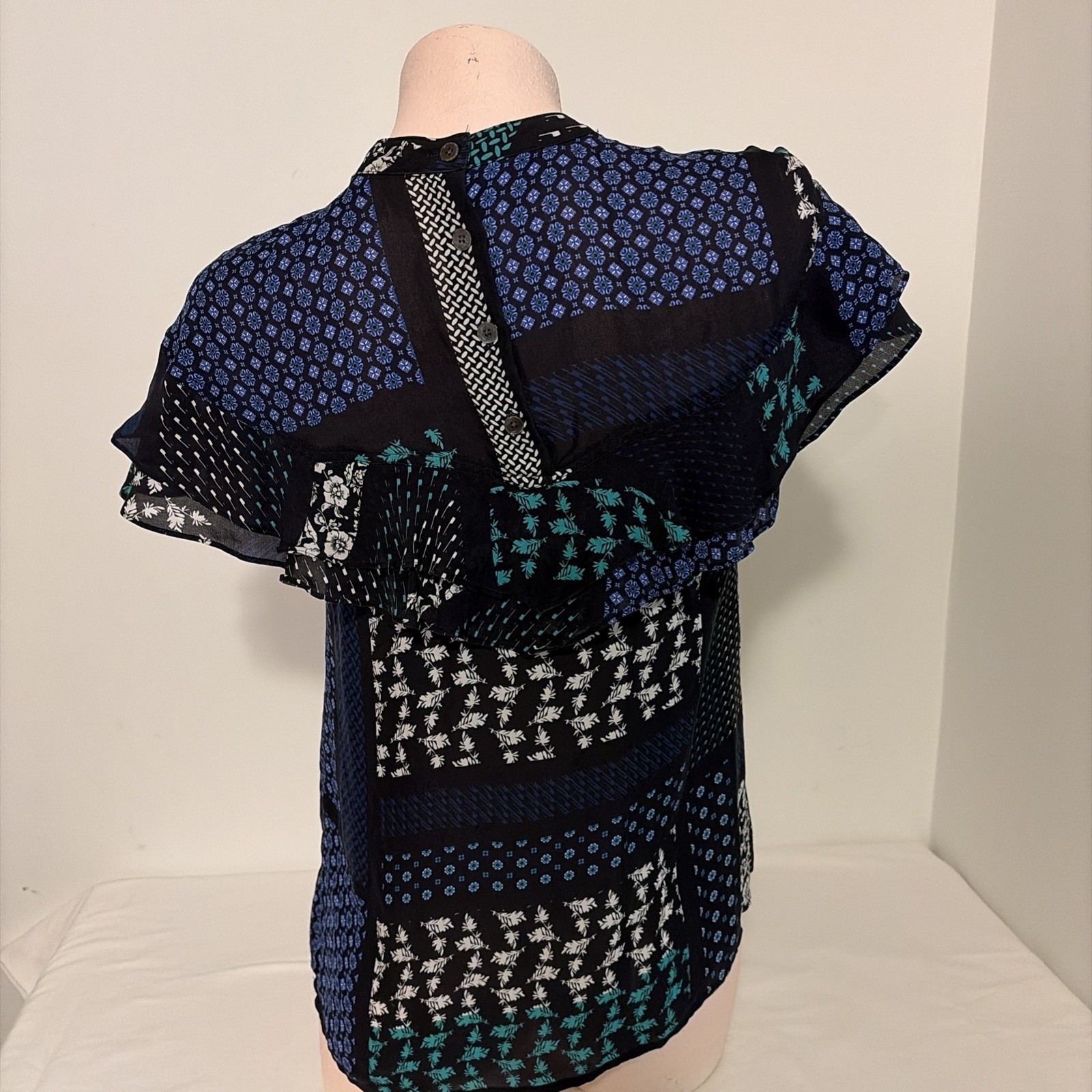 DEREK LAM IO CROSBY Women’s Silk Ruffed Blouse Sz 4 geometric botanical pattern
