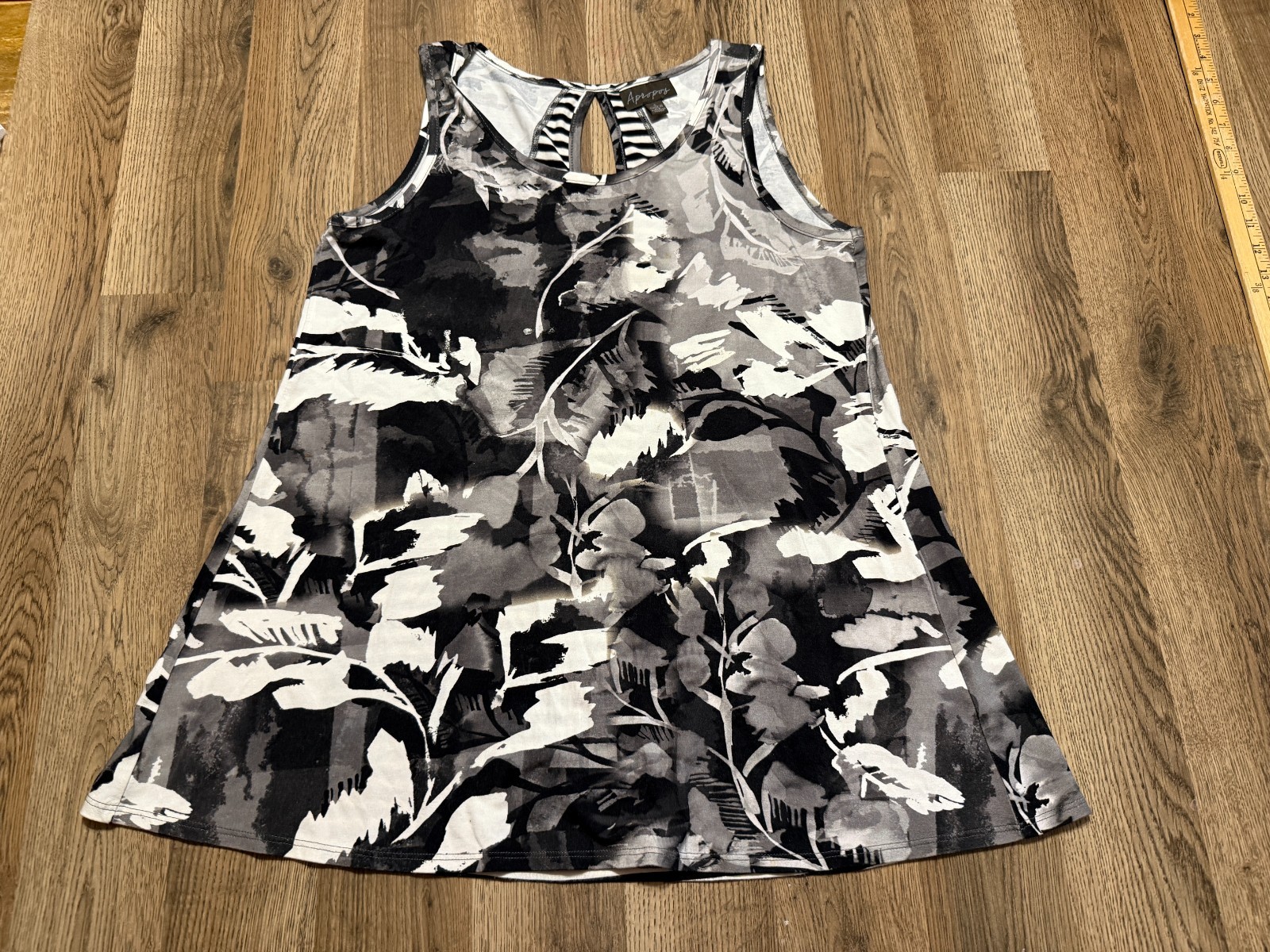 Apropos Tank Top, Women’s Small, Black White, Floral Allover Print, Back Cut-Out
