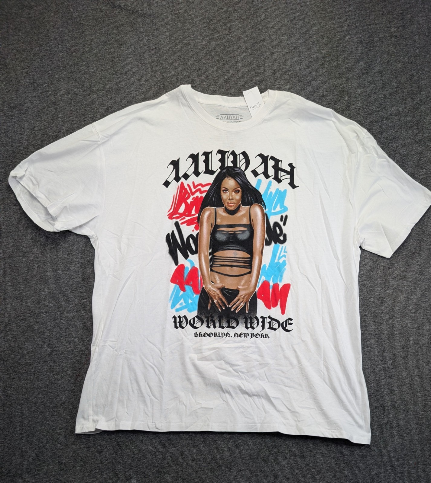 Rue 21 White Graphic Tee Aaliyah Size 2XL Ships Same Day*