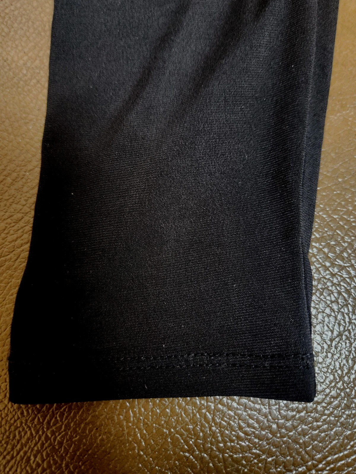 Black Studded Long Sleeve Top. Zipper Accents. Large. NWT. By Carmen.