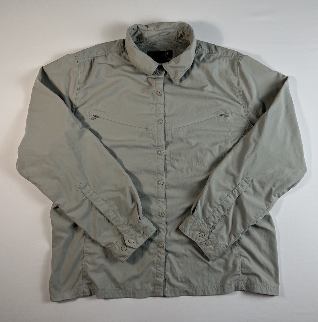 Eastern Mountain Sports Women’s XL Long Sleeve Button Up Vented Rolled Tab Shirt