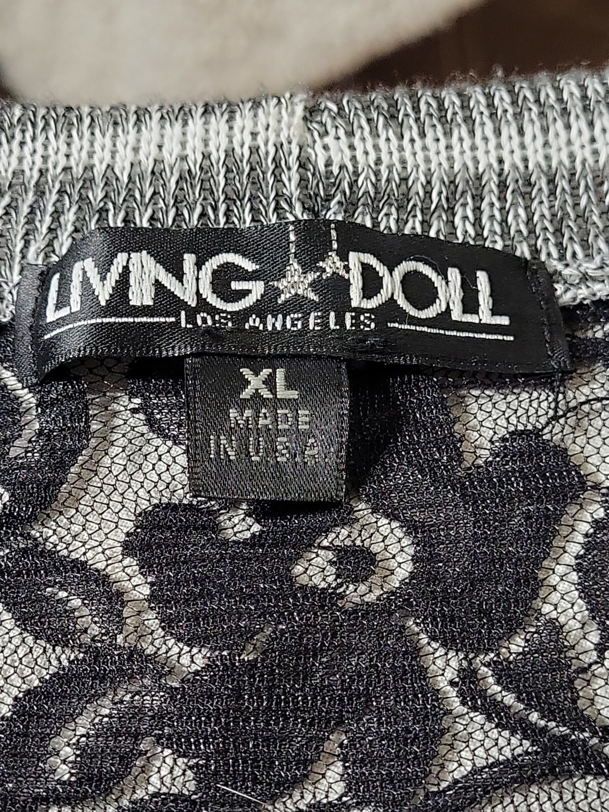 Living Doll Los Angeles XL Woman’s Black Lace w/Gray-White striped Button Srug