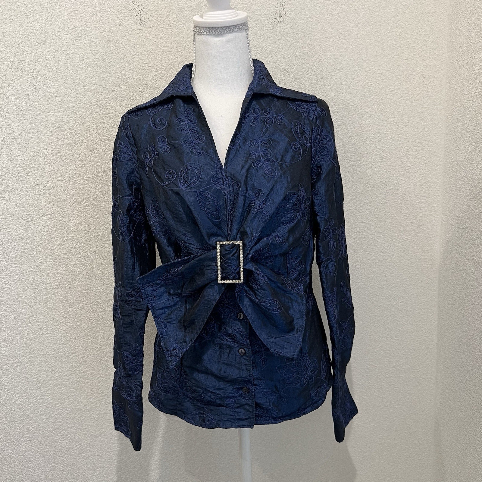 NARACAMICIE Italy Navy Blue Embroidered Bow Rhinestone Buckle Blouse Top Sz 1
