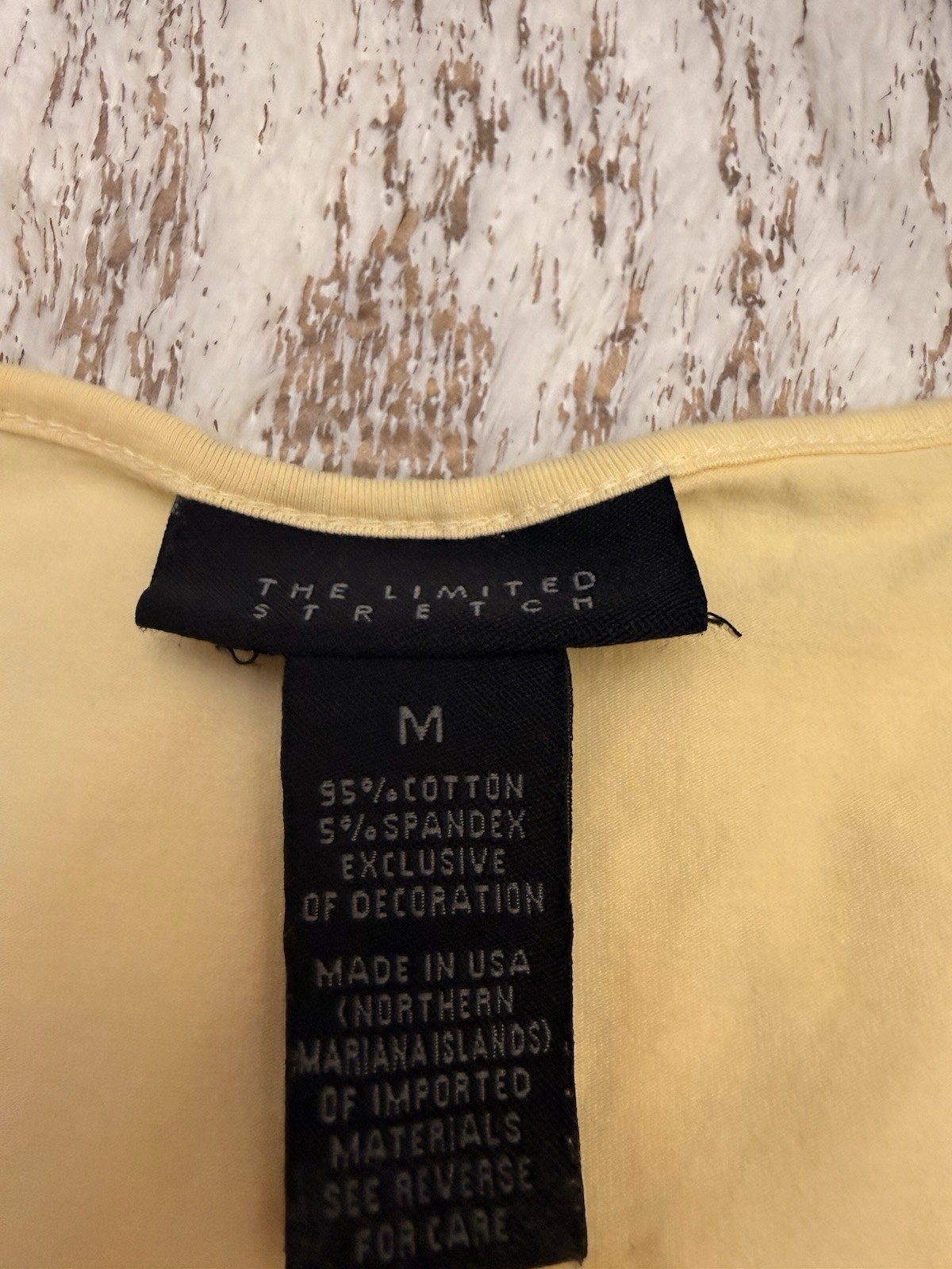 The Limited Yellow Solid Knit Stretch Cap Sleeve V-Neck Ring Pullover Tee M