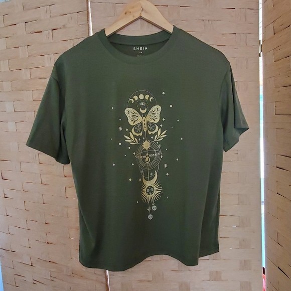 SHEIN Tee Women’s Size XS Dark Olive Green Short Sleeve with Gold Imprint