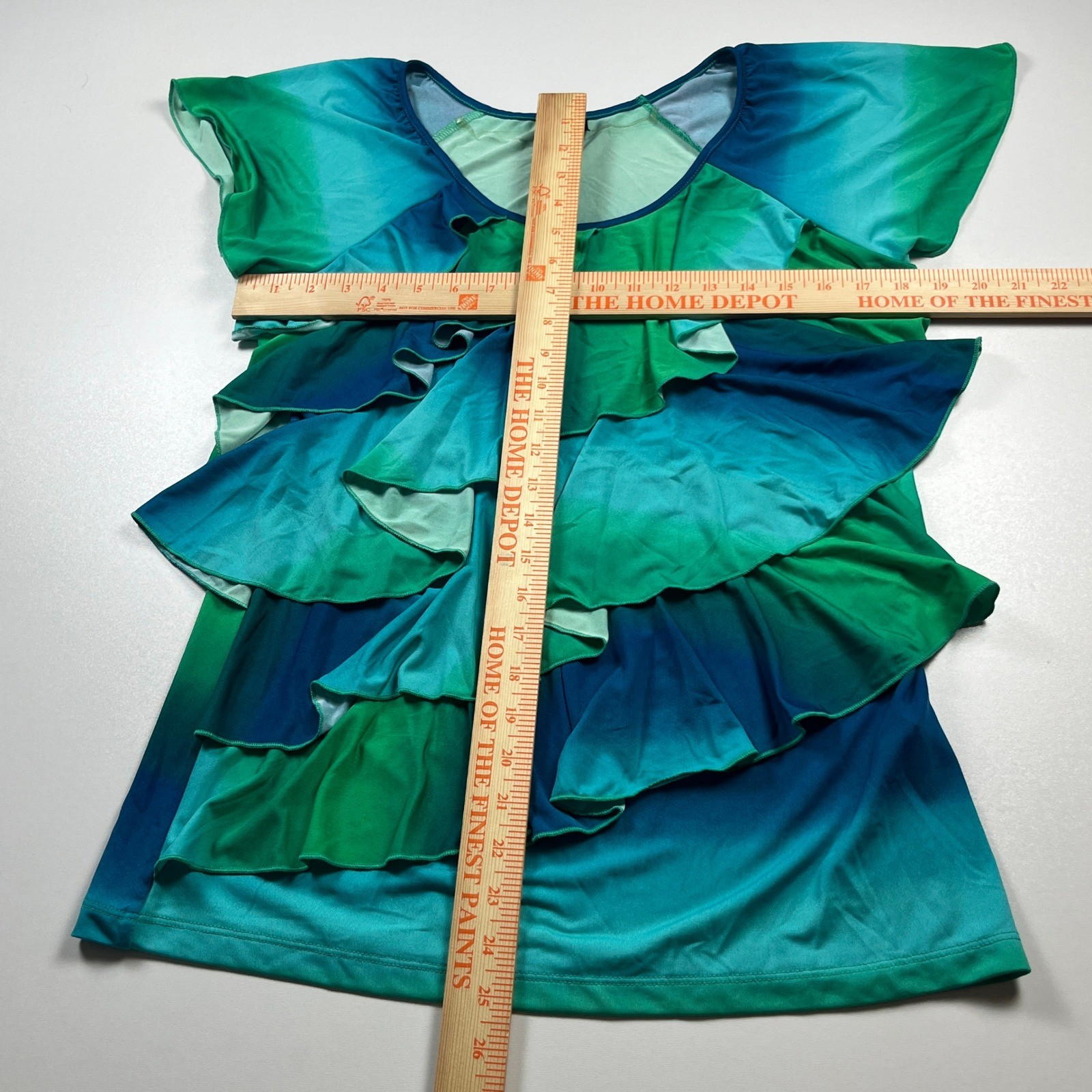 Allie & Rob Tiered Ruffle Front Blouse Top Size L Blue Green Ombre y2k Shirt
