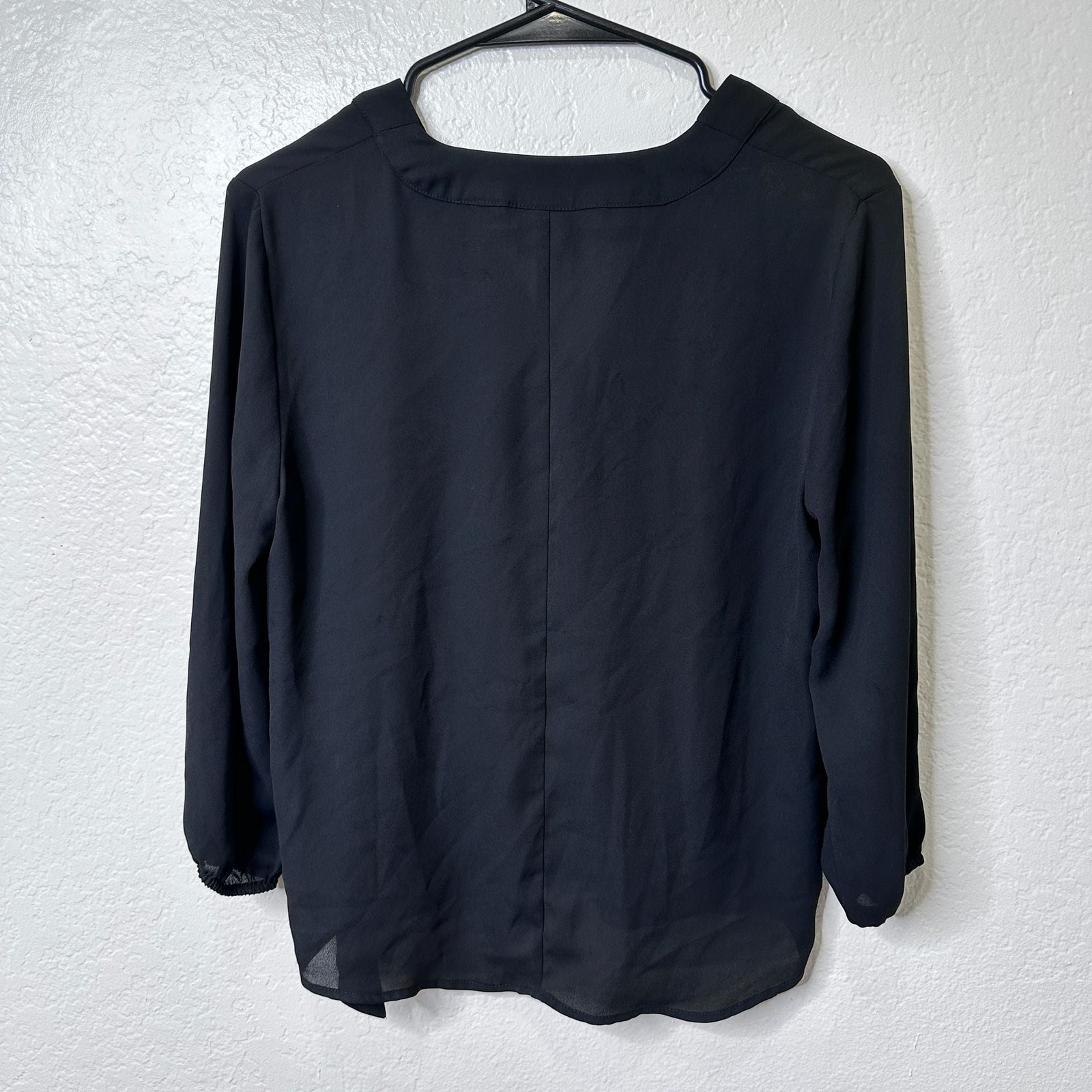 Soho New York & Company Jeans Black V-Neck Wrap Front Blouse – XS
