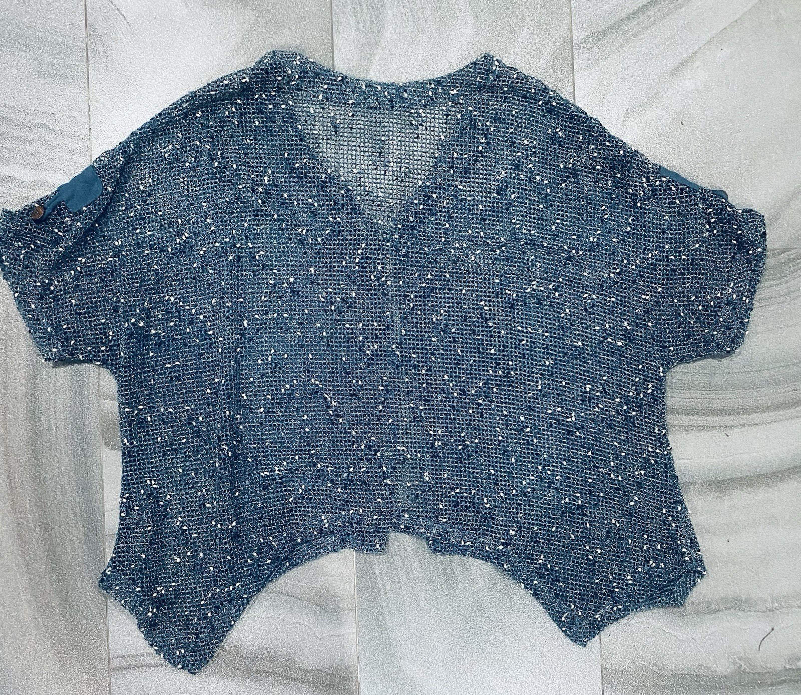 Women’s Vintage Sz 2X Open Knit Grey Blue Top Cardigan Center Wood Buttons XXL