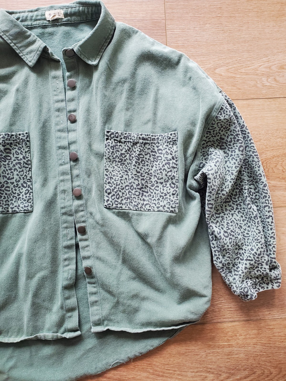 POL Green Animal Print Detailing Women’s Button-Up Jacket L, Green Long Sleeve