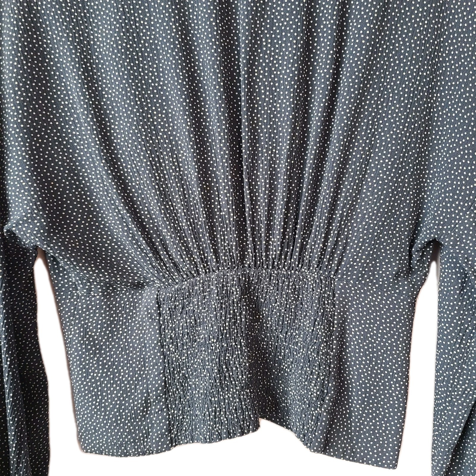 Abercrombie & Fitch Women’s Navy Blue Polka Dot V-Neck Button Detail Blouse Sz S
