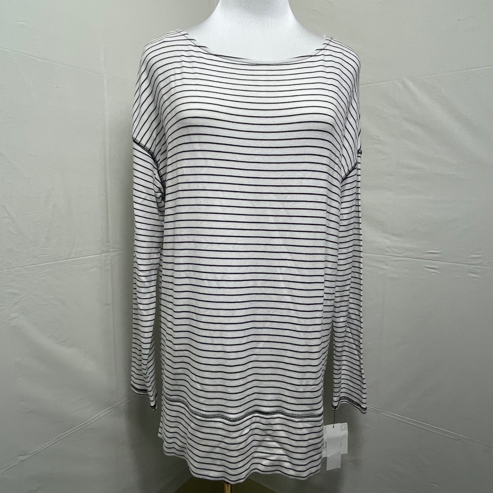 NWT Liz Claiborne Weekend Women’s Long Sleeve Stripped Shirt Size S