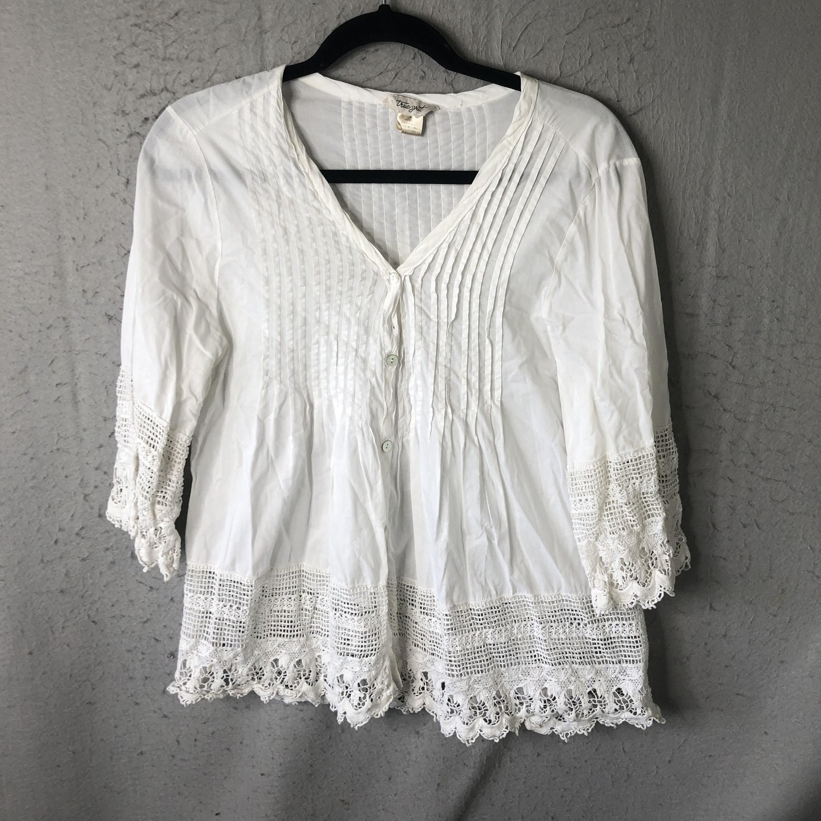 Feminine Top Womens M White Crochet Lace Bell Sleeve Boho Coquette Victorian
