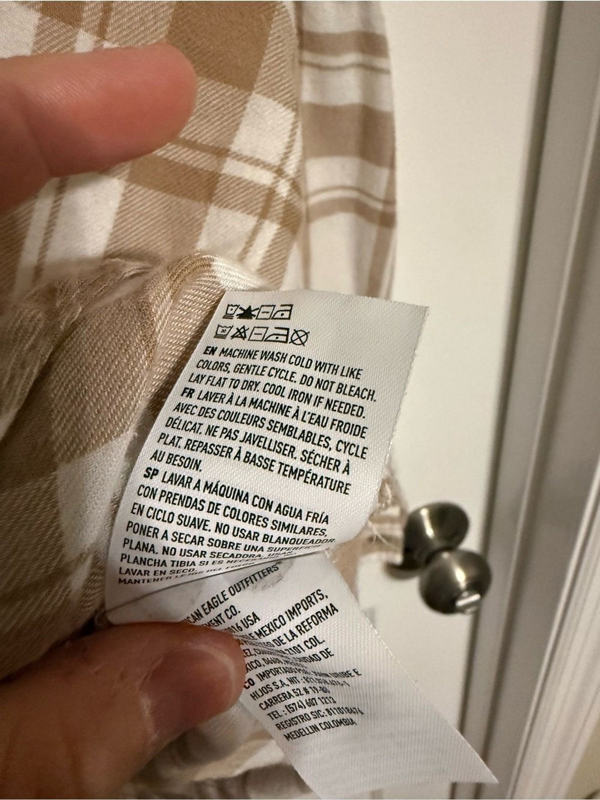 American Eagle Tan Cream Plaid Oversized Flannel Button Down Shirt Medium