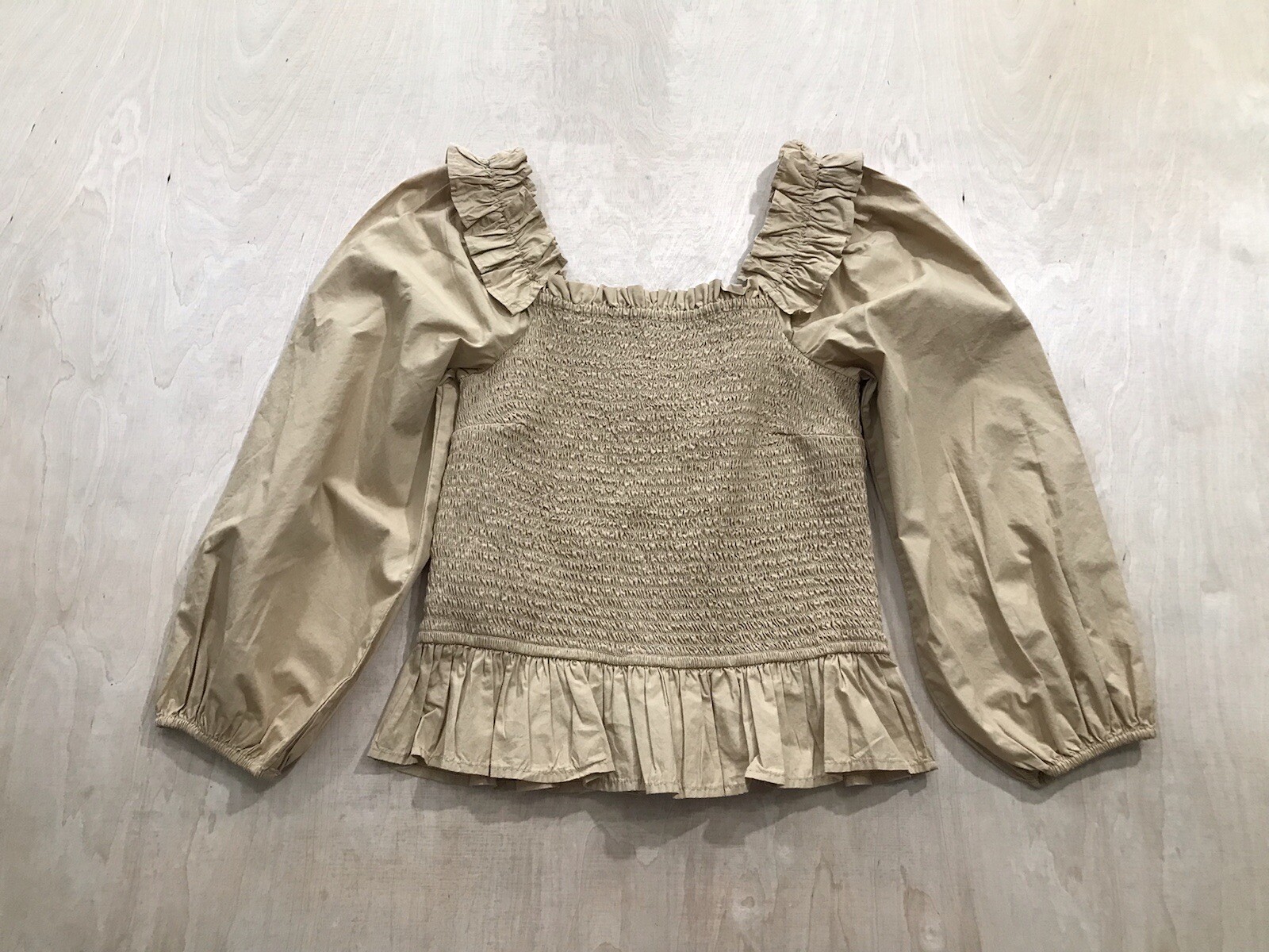 The Drop Women’s Marisol Long Sleeve Ruffle Smocked Cropped Top Sz S Beige