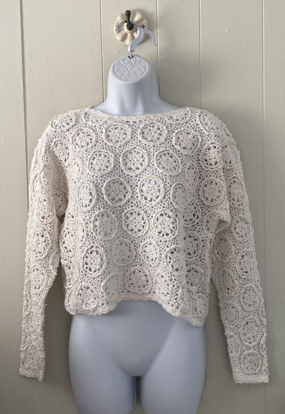 Vtg OBR Outback Red Crochet Ooen Knit Crop Sweater L/S Ivory Sz M? Boho