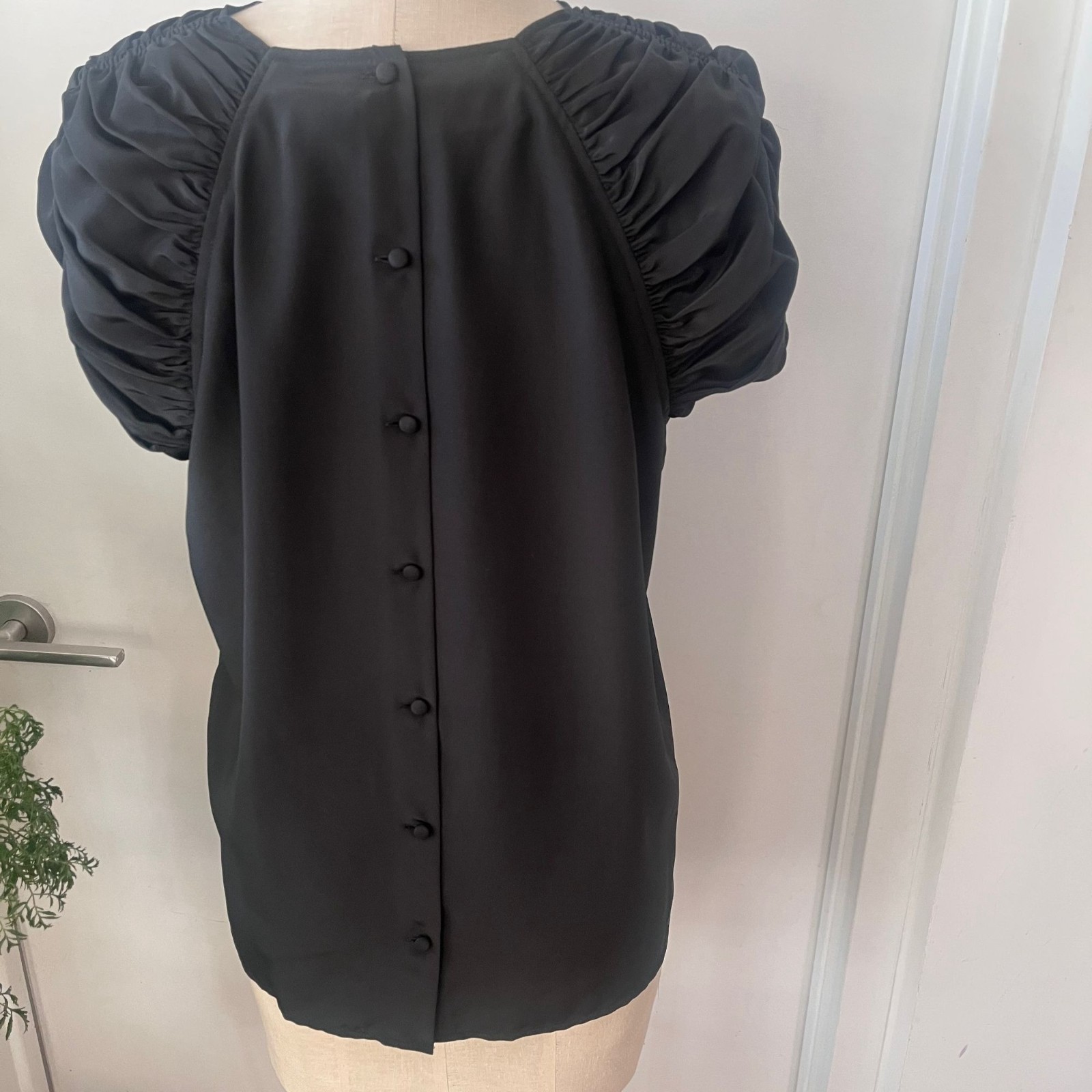 Vintage JACK WINTER Black Exaggerated Ruched Puff Sleeved Top Size 8