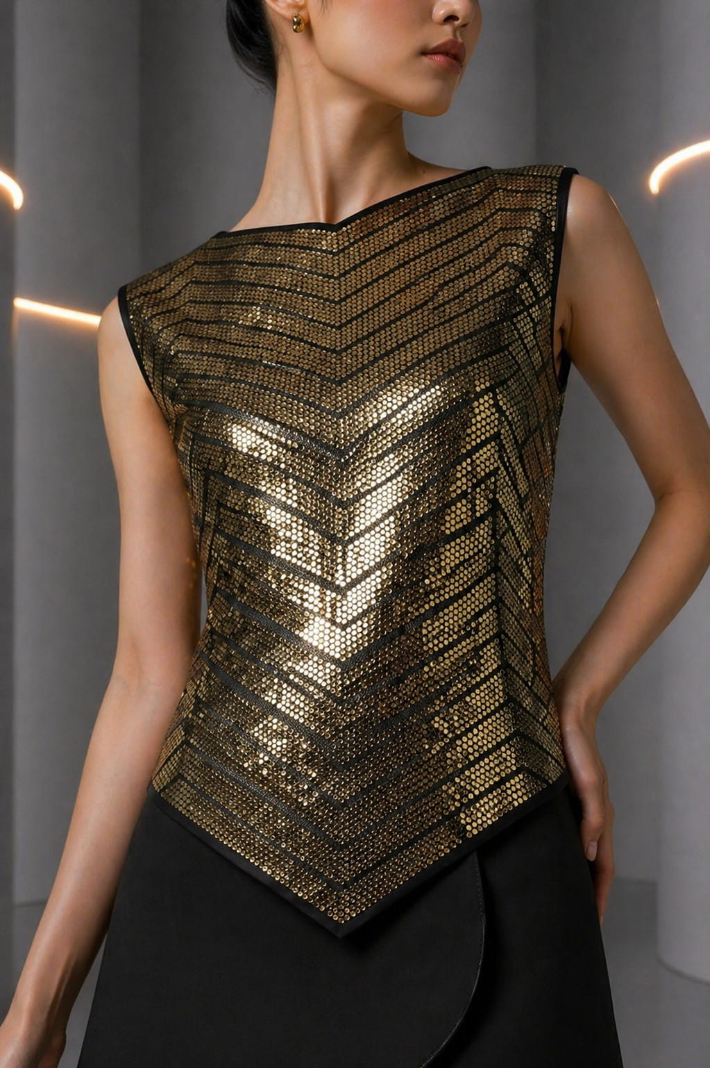 PIERRE CARDIN- 2002 Metallic Gold Stud Top, Size 4