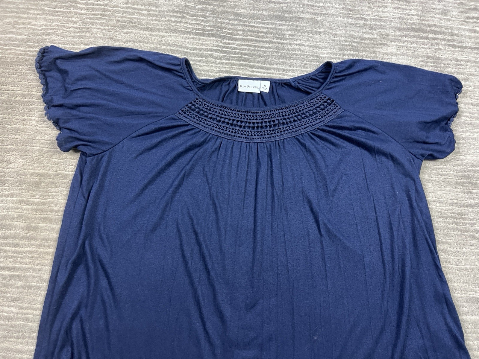 Kim Rogers Top Womens Medium Blue Short Sleeve Polyster Blend Lace Neckline